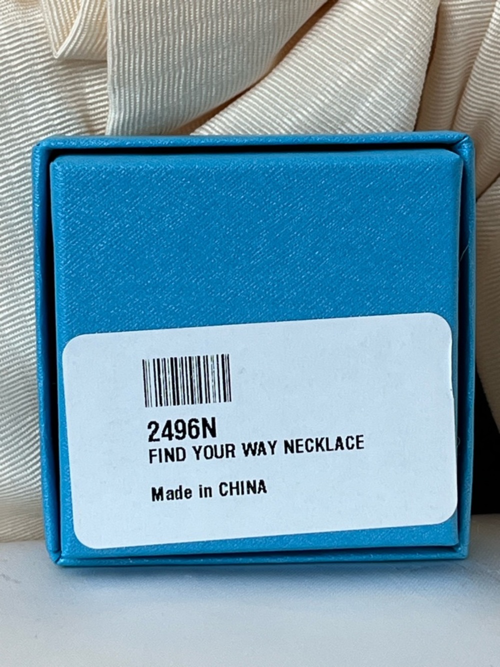 Swarovski’s TSC Find Your Way Necklace Pendant NWT/BNIB Last one‼️ - Picture 7 of 10